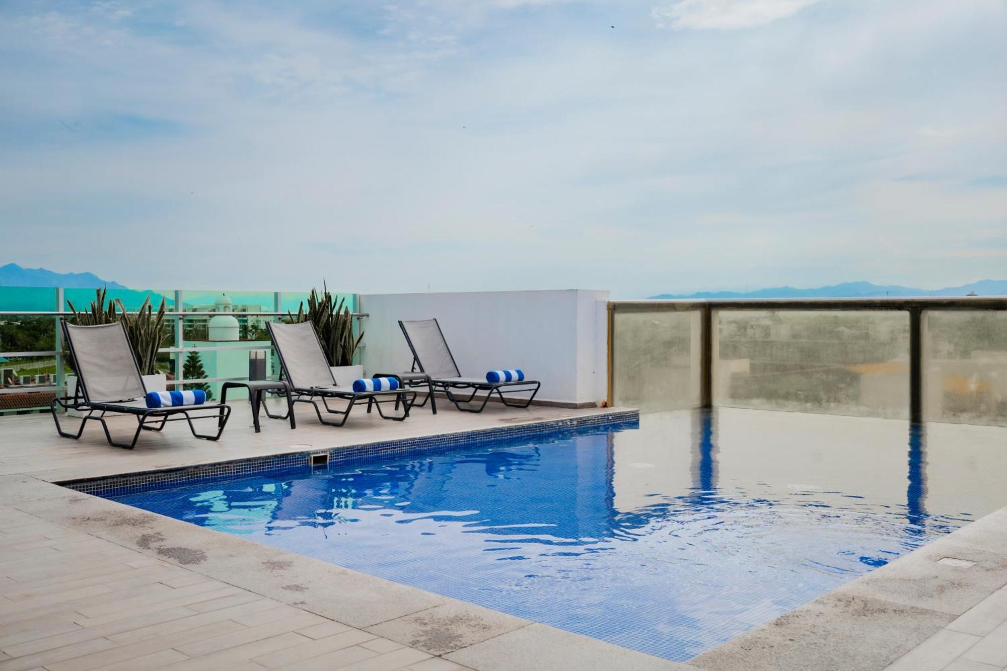 Hotel Villa Varadero Нуэво-Вальярта Экстерьер фото